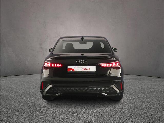 Audi A3 Limousine 30 TFSI S edition | ACC | Camera | Full-led | Parking plus | Carplay |