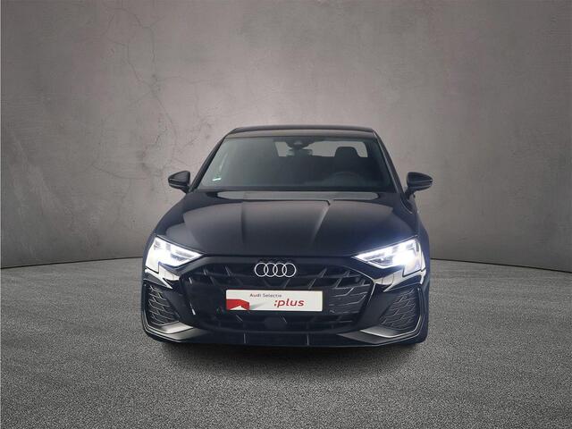 Audi A3 Limousine 30 TFSI S edition | ACC | Camera | Full-led | Parking plus | Carplay |