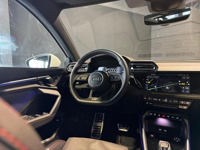 Audi A3 Limousine 2.0 TFSI S3 quattro |Pano |Akrapovic |SONOS |Alcantara |Sfeer |Camera |ACC