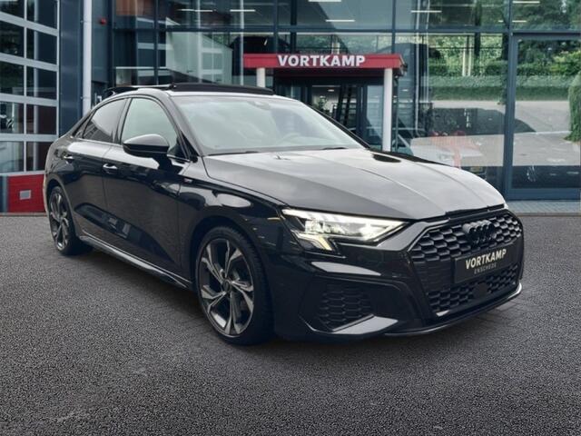 Audi A3 30 TFSI S LINE PANO/ACC/STOELVERW/NAVI