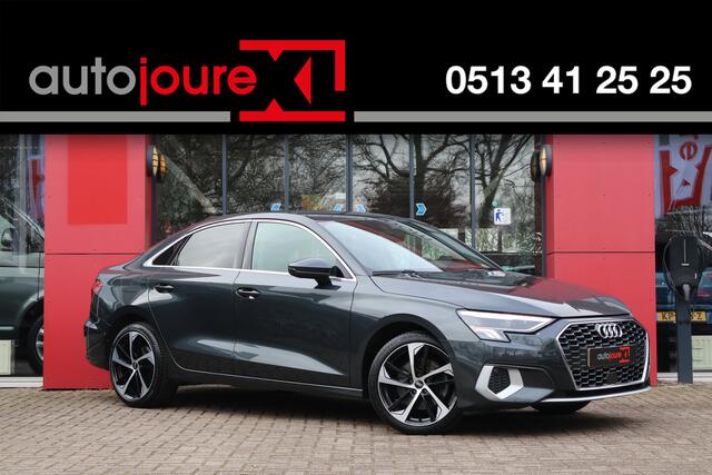 Audi A3 Limousine 30 TFSI Business edition | Origineel NL | Navigatie | Trekhaak | Climate Control | Cruise Control |
