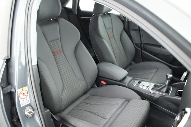 Audi A3 Limousine 1.5 TFSI 150pk CoD Sport Trekhaak Xenon Stoelverwarming Navigatie Sportstoelen