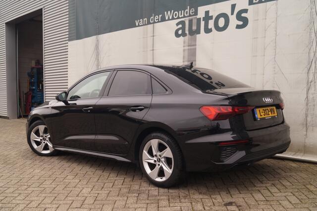 Audi A3 Limousine 30 TFSI Automaat S-Line Edition -NAVI-ECC-LED-