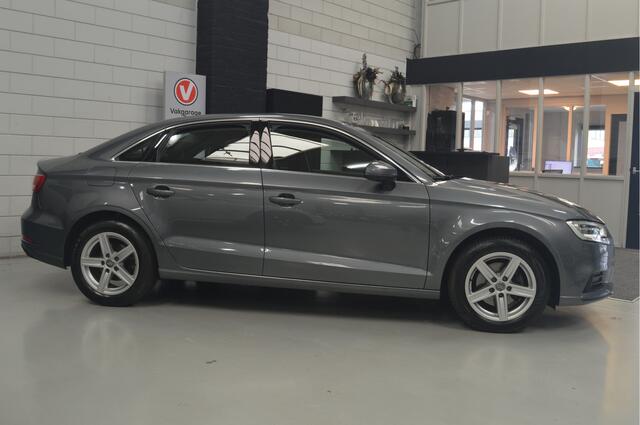 Audi A3 Limousine 1.5 TFSI CoD // 75.000 km // NAVI // ELECTRISCHE TREKHAAK // 150 PK // N.A.P. // PDC //