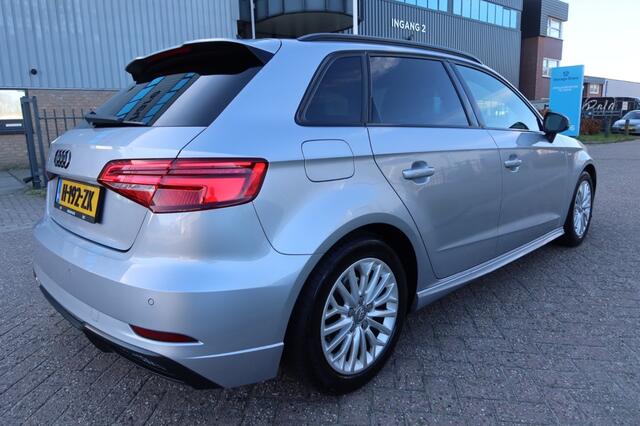Audi A3 35 TFSI COD SPORT S-LINE , PANO , VIRTUAL COCKPIT ENZ ...