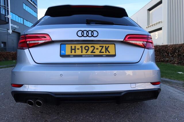 Audi A3 35 TFSI COD SPORT S-LINE , PANO , VIRTUAL COCKPIT ENZ ...
