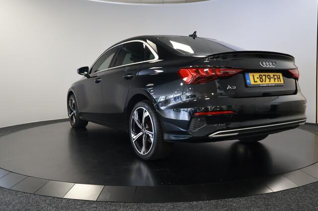 Audi A3 30 TFSI ambient light S-tronic Carplay Lane assist