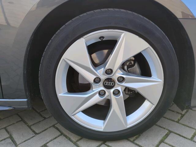 Audi A3 Limousine 30 TFSI S edition NL-AUTO | 1/2 LEDER | CARPLAY