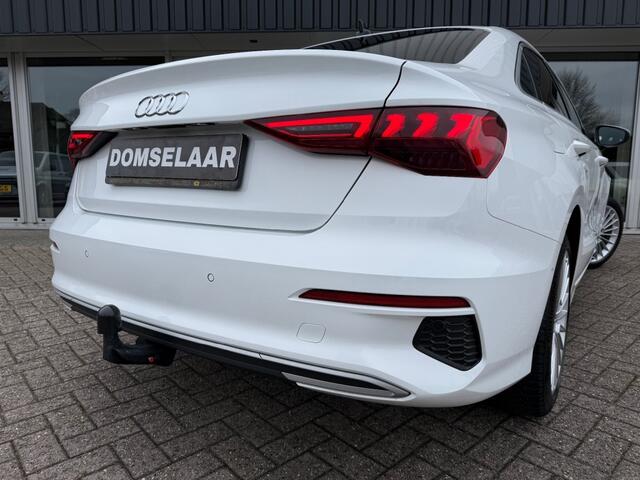 Audi A3 LIMOUSINE 35 TFSI Business edition Automaat Apple Carplay Android Auto Stoelverw. ACC