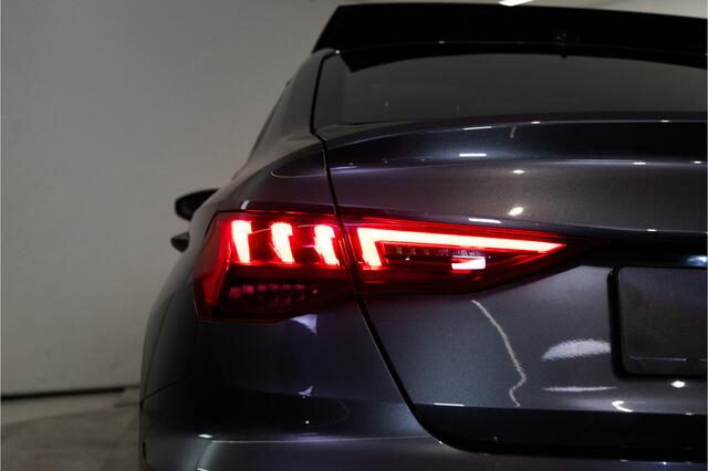 Audi A3 Limousine 35 TFSI S Edition 150PK | Pano | B&O | HUD | Matrix | Sfeer | VOL! Garantie