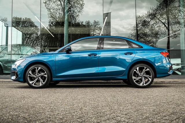 Audi A3 Limousine 30 TFSI Advanced edition Sportstoelen | Camera | Adapt. Cruise