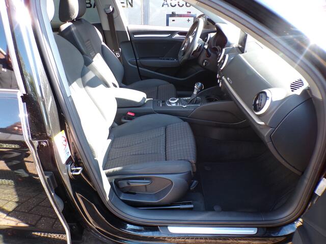 Audi A3 Limousine 35 TFSI CoD Automaat Black Edition PANORAMA DAK,TOP STAAT!