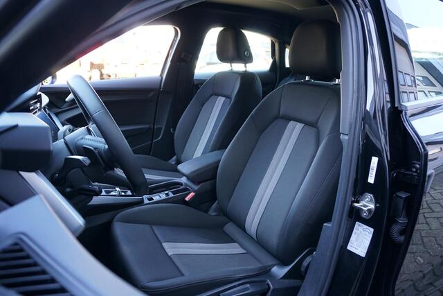 Audi A3 Limousine 30 TFSI Business edition + STOELVERWARMING / KEYLESS