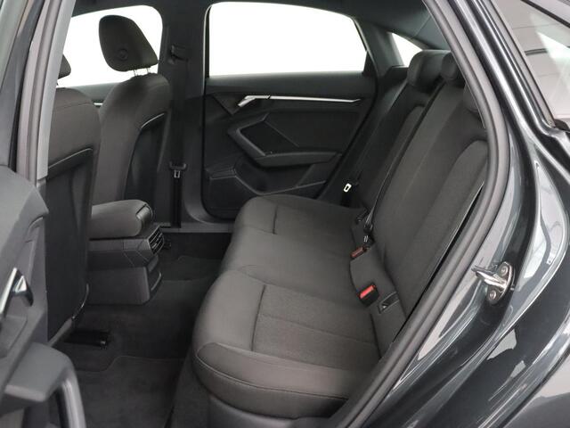 Audi A3 30 TFSI Pro Line | Carplay | Full LED | Climate control | Virtual Cockpit | Parkeerhulp | Cruise control | DAB | Bluetooth