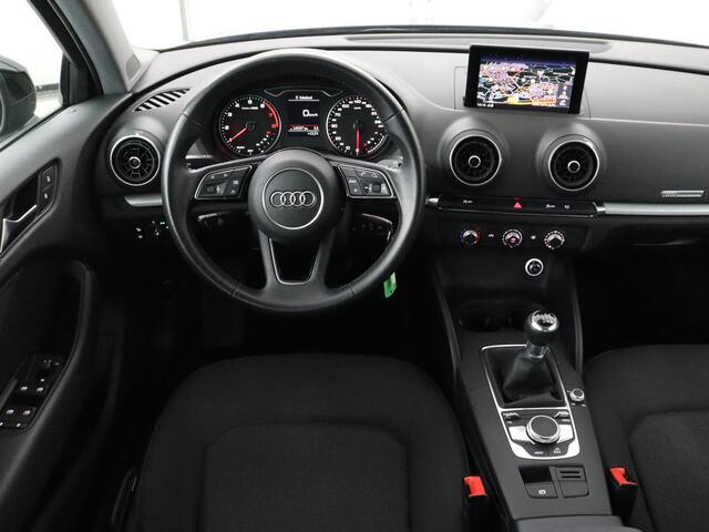 Audi A3 30 TFSI Pro Line | Bi-Xenon | DAB | Navigatie | Cruise control | Bluetooth | Airco | Cruise control | Lichtmetalen velgen