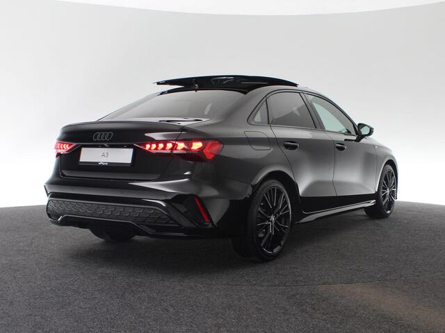 Audi A3 Limousine 30 TFSI S edition | S-Line | Glazen Panoramadak | Lichtpakket plus ambient Light | Warmtewerend glas donker getint |