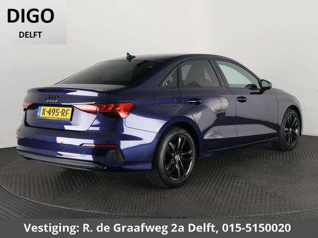 Audi A3 Limousine 35 TFSI Black Business Edition | Navigatie | Parkeersensoren |
