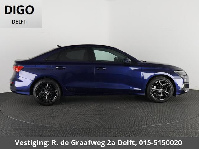 Audi A3 Limousine 35 TFSI Black Business Edition | Navigatie | Parkeersensoren |