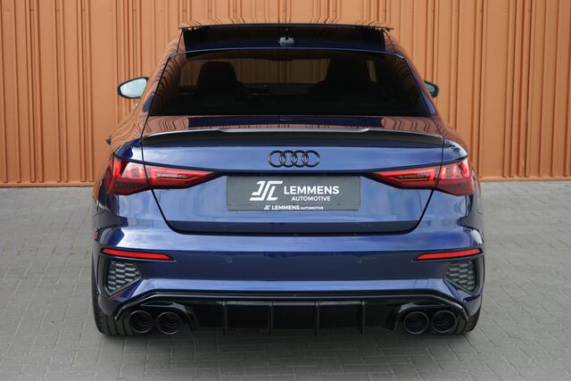 Audi A3 Limousine 35 TFSI S edition Panodak Matrix RS stoelen B&O Sfeerv.