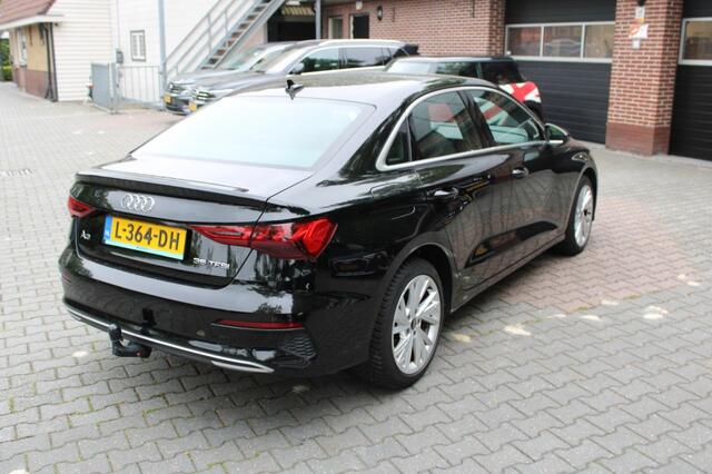 Audi A3 35 TFSI Business Edition Automaat - virtual cockpit trekhaak