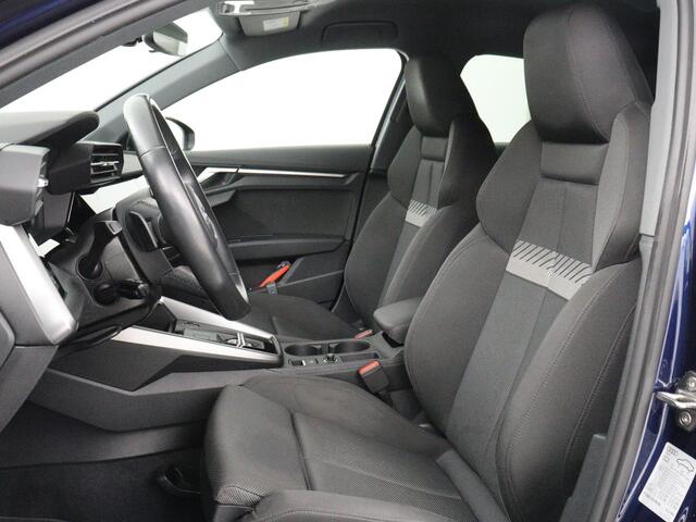 Audi A3 30 TFSI Advanced edition | Stoelverwarming | Adaptive cruise | Carplay | Sportstoelen | Virtual Cockpit | Navigatie | Full LED | Parkeerhulp | Climate control | Bluetooth