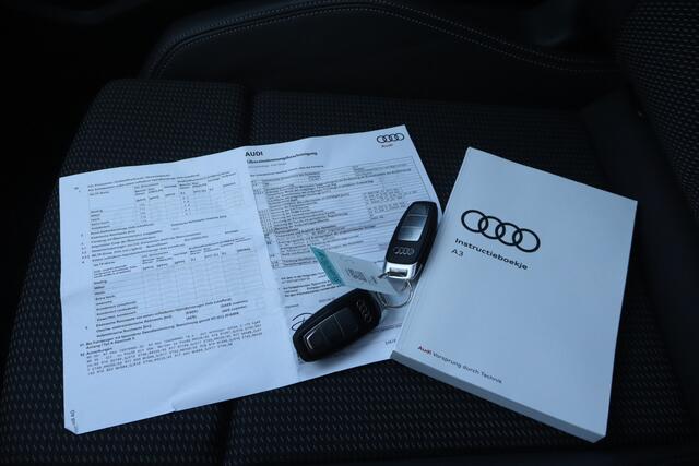 Audi A3 Limousine 30 TFSI S edition NL-Auto!! Panoramadak I Apple Car-Play