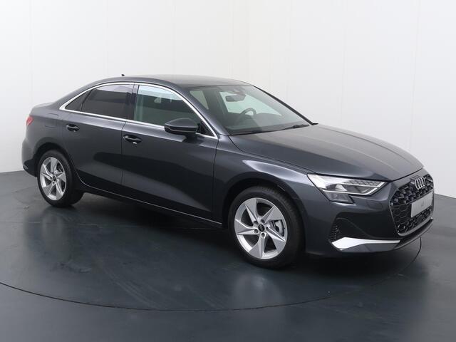 Audi A3 Limousine 30 TFSI Advanced edition 119 pk S-tronic | Stoelverwarming | Camera | Adaptive Cruise Control | Navigatie | LED | Getint Glas |