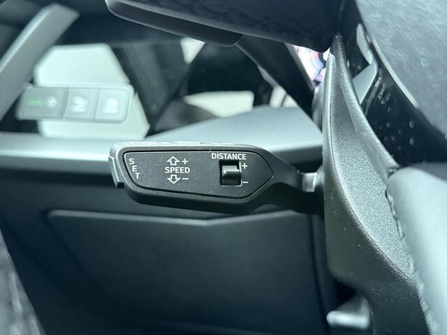Audi A3 Limousine 30 TFSI Advanced edition 119 pk S-tronic | Stoelverwarming | Camera | Adaptive Cruise Control | Navigatie | LED | Getint Glas |