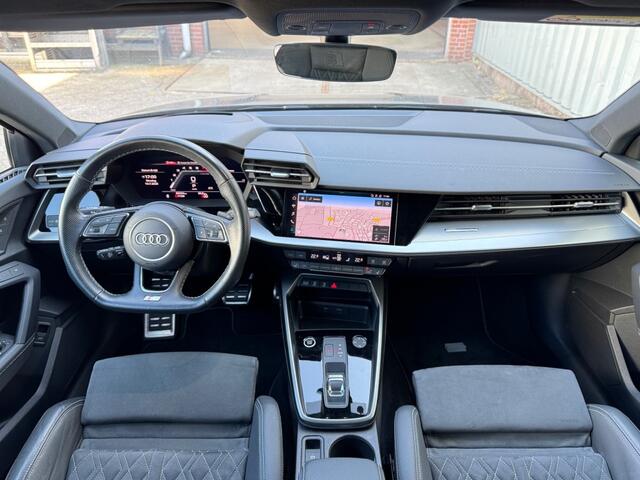 Audi A3 35 TFSI S-Line S-tronic Alcantara Camera etc