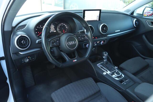 Audi A3 LIMOUSINE 1.5 TFSI COD SPORT S LINE EDITION | PANO | KEY-LESS | LED | PDC | STOELVERW.