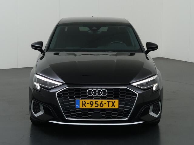 Audi A3 Limousine 35 TFSI S edition | S-Line | Trekhaak | LED | Black Optic | Virtual Cockpit | Navigatie | Sportstoelen | Apple CarPlay/Android Auto | Stoelverwarming | DAB | Adaptieve Cruise Control |