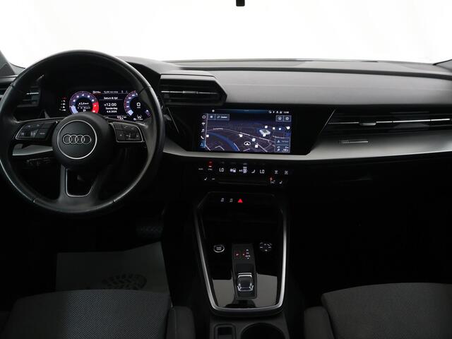 Audi A3 Limousine 35 TFSI S edition | S-Line | Trekhaak | LED | Black Optic | Virtual Cockpit | Navigatie | Sportstoelen | Apple CarPlay/Android Auto | Stoelverwarming | DAB | Adaptieve Cruise Control |