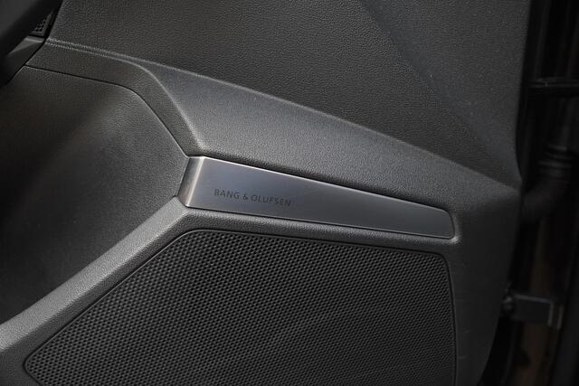 Audi A3 Limousine 35TFSI/150pk S-Line Edition Automaat|2022|Trekhaak|19"LMV|Leder|Cruise+ACC|PDC+Camera|Winterpakket