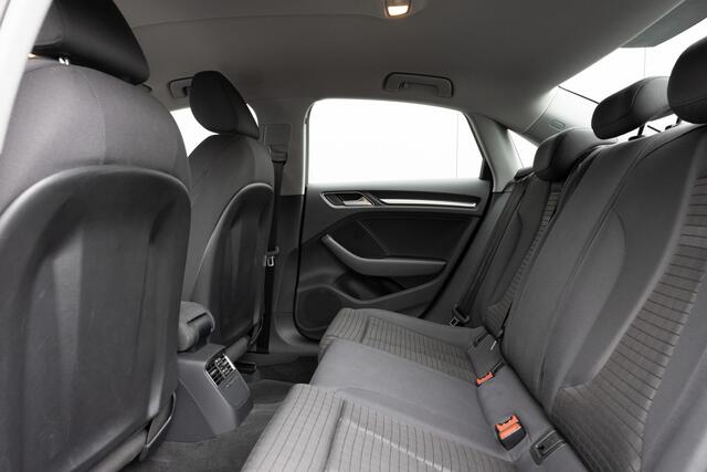 Audi A3 Limousine 1.5 TFSI CoD Sport Lease Edition NL-auto