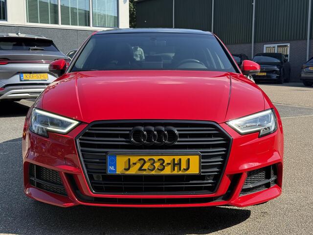 Audi A3 Limousine 35 TFSI CoD Advance Sport S-LINE BINNEN + BUITEN| PANO| STOELVERWARMING| LED| 2E EIGENAAR| ORIGINEEL NEDERLANDS NAP| DIGITAAL DASH| CARPLAY|
