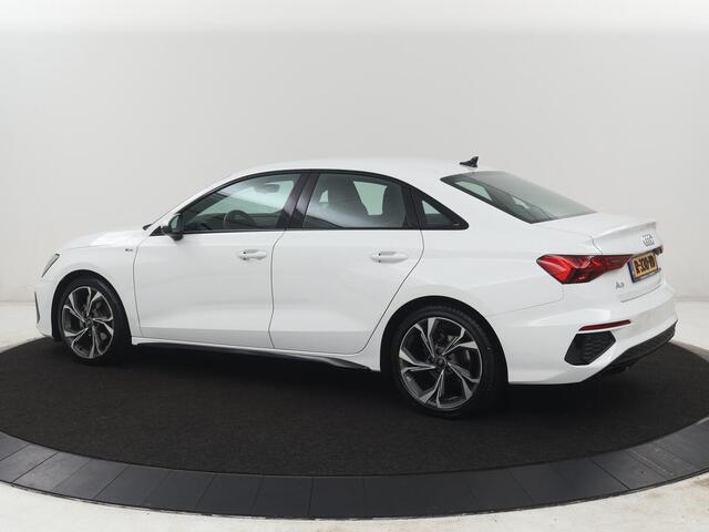 Audi A3 Limousine 30 TFSI S edition | Leder | Cruise control | Stoelverwarming | Drive select | Navigatie | Bluetooth | Carplay | Climate control | Virtueel dashboard | Full LED