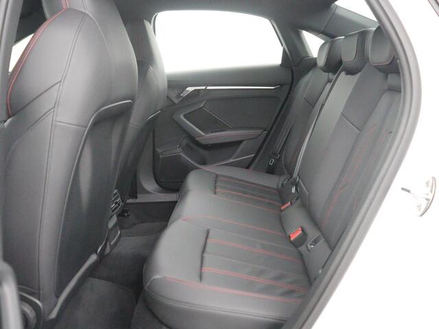 Audi A3 Limousine 30 TFSI S edition | Leder | Cruise control | Stoelverwarming | Drive select | Navigatie | Bluetooth | Carplay | Climate control | Virtueel dashboard | Full LED