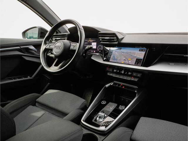 Audi A3 Limousine 30 TFSI Aut.7 Business edition Trekhaak/ Sportstoelen/ Full map navigatie/ Carplay/ DAB+/ Full led