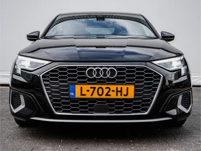 Audi A3 Limousine 30 TFSI Aut.7 Business edition Trekhaak/ Sportstoelen/ Full map navigatie/ Carplay/ DAB+/ Full led