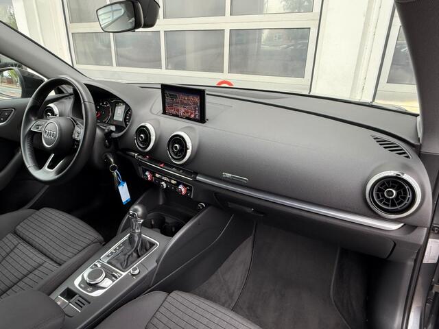 Audi A3 1.5 TSI 150PK ProLine Aut. Xenon Navi Stoelverw Trekhaak