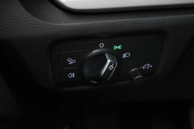 Audi A3 Limousine 30 TFSI Pro Line Leer, Airco, Bi-Xenon, Cruise, Navigatie, Bluetooth, PDC, 18''