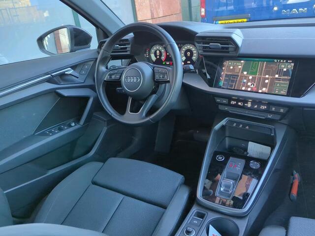 Audi A3 Limousine 30 TFSI Business edition NL-AUTO | CAMERA | AUTOMAAT | DIGIDASH