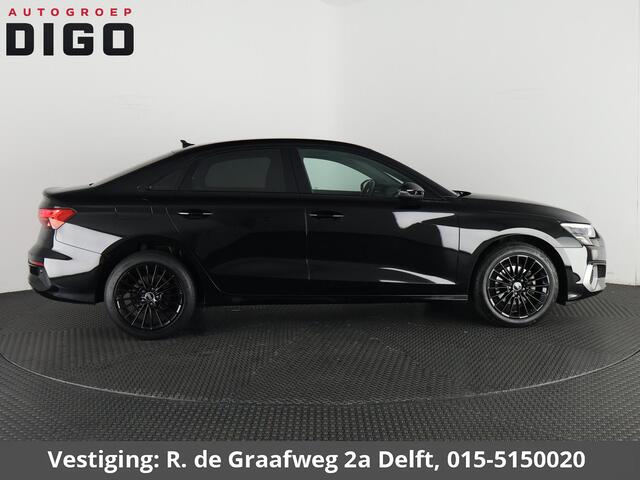 Audi A3 Limousine 30 TFSI Advanced Black Edition | 1e eigenaar | Navigatie | Parkeersensoren | Privacy Glass |
