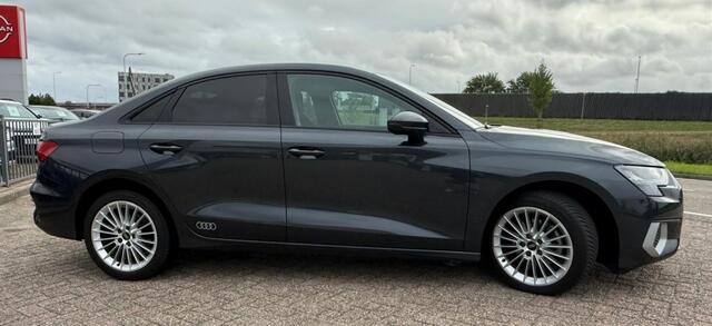 Audi A3 Limousine 30 TFSI S | Camera | LED | Carplay | Virtual Cockpit |