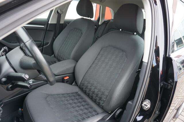 Audi A3 SPORTBACK 1.4 e-tron PHEV Attraction Pro Line plus | LED | Navigatie | Climate | Origineel NL |
