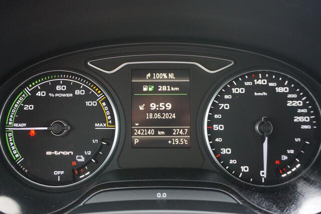 Audi A3 SPORTBACK 1.4 e-tron PHEV Attraction Pro Line plus | LED | Navigatie | Climate | Origineel NL |