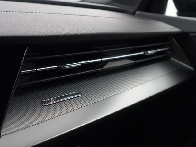 Audi A3 SPORTBACK 45 TFSI e S Competition Black Optic Aut- Panodak, Sfeerverlichting, Bang Olufsen, CarPlay, Dynamic Select