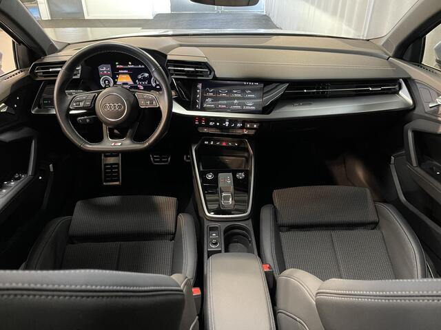 Audi A3 SPORTBACK 40 TFSI e S-Line 18"/Panoramadak/B&O/Keyless/Matrix LED/Apple Carplay & Android Auto/PDC v+a/Navigatie