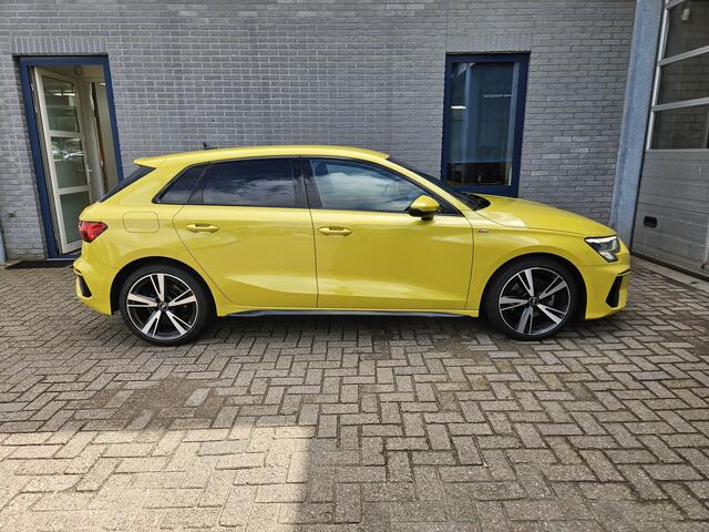 Audi A3 SPORTBACK 30 TFSI S edition Inclusief Afleveringskosten