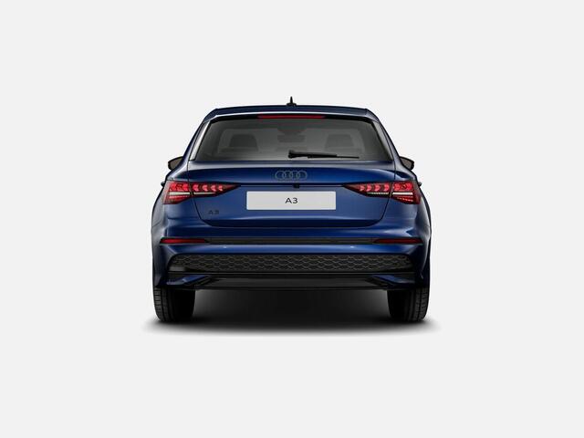 Audi A3 SPORTBACK Advanced edition 30 TFSI 116 pk Sportback · Assistentiepakket driving en parking · Afgevlakt sportstuur